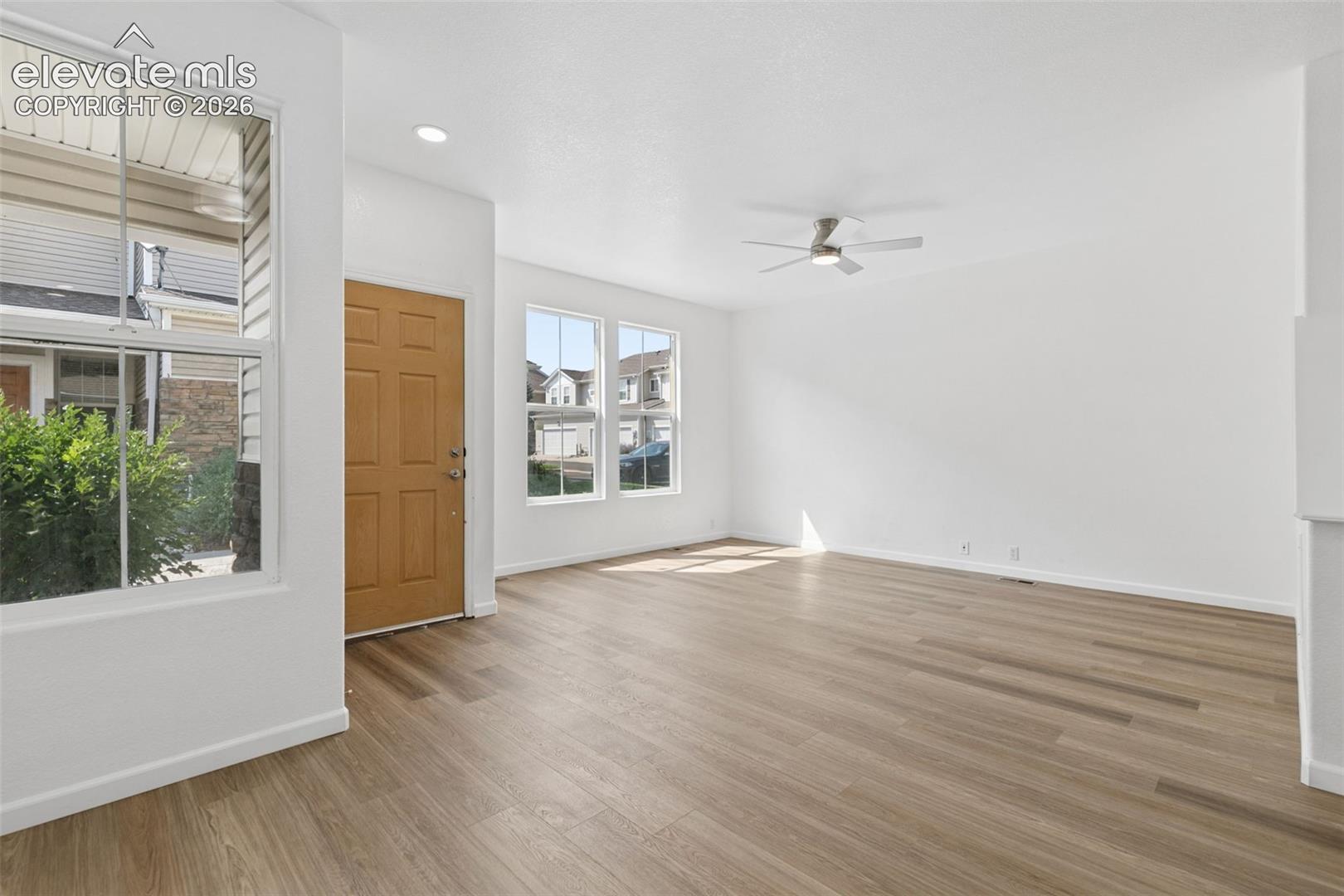 6218 Escalade Point, photo 5