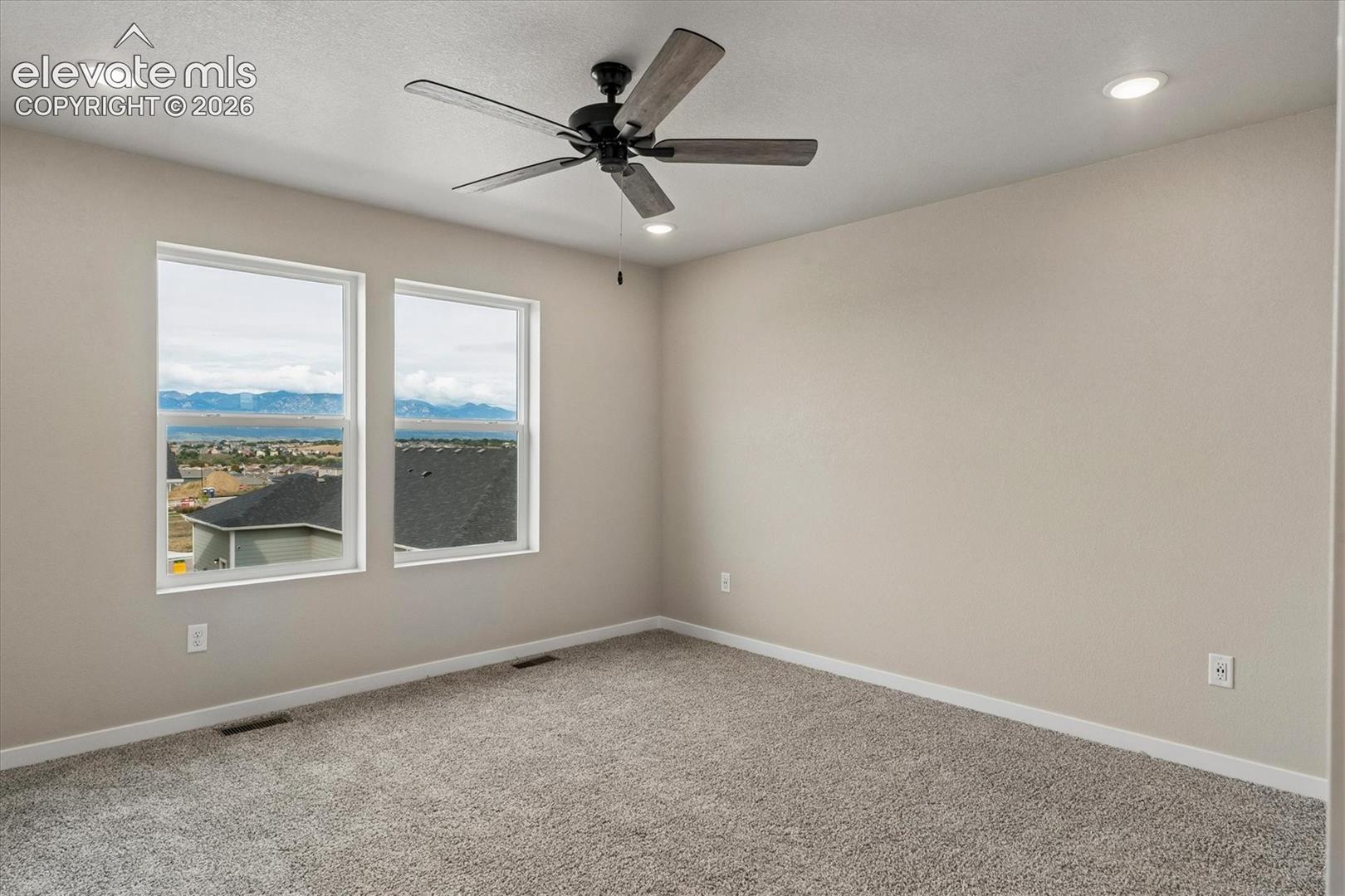 Listing photo 19 for 9660 Blaurock Drive