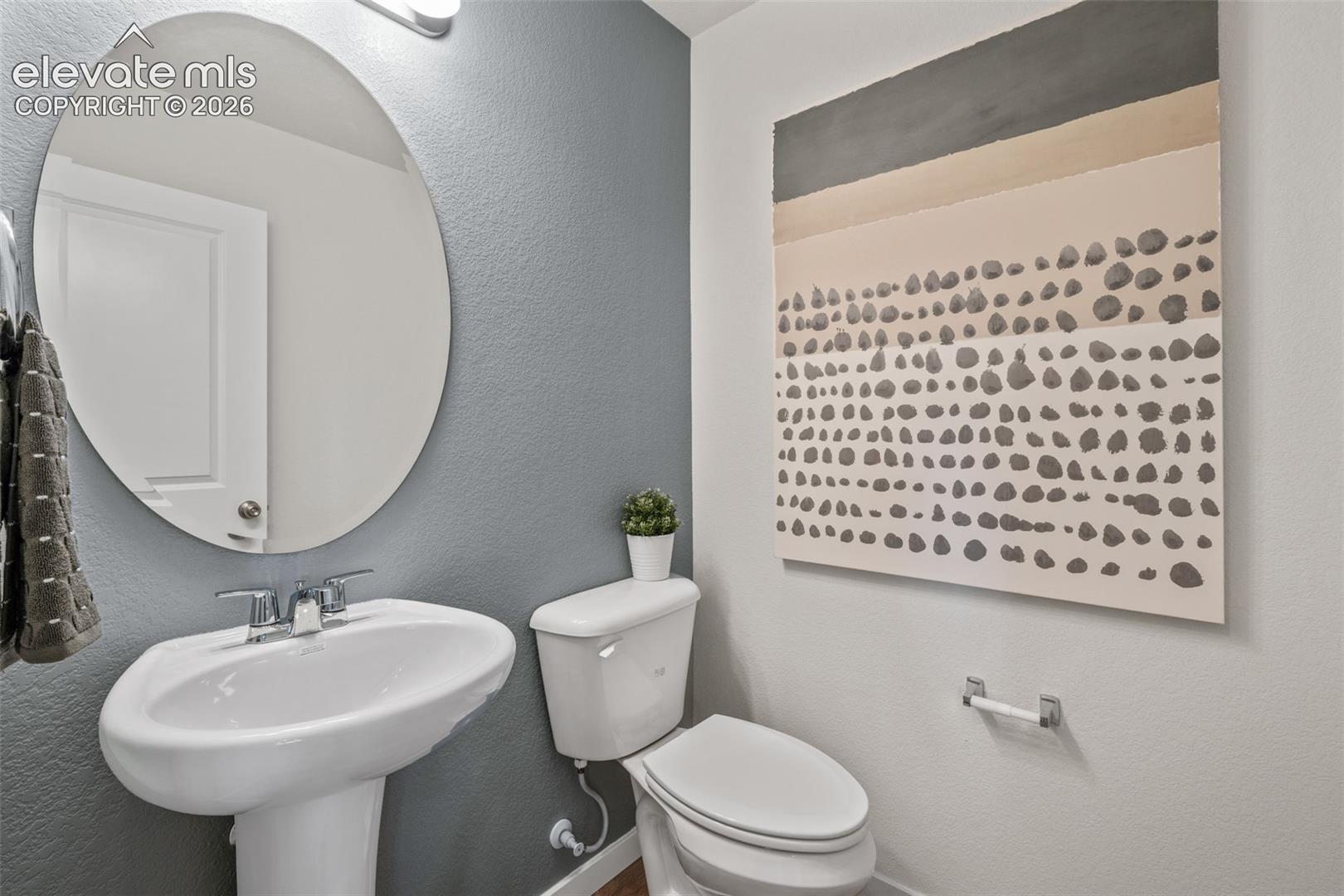 Listing photo 10 for 4912 Havenward View
