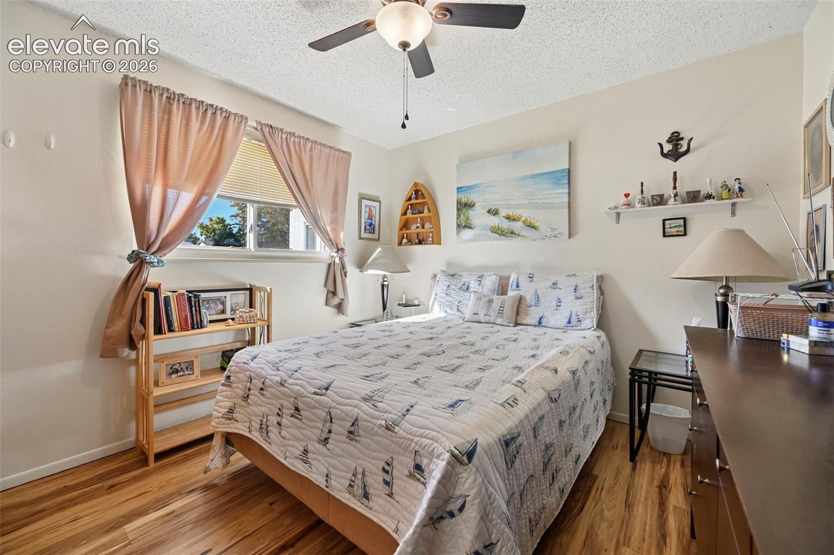 Listing photo 10 for 2041 Vinewood Lane