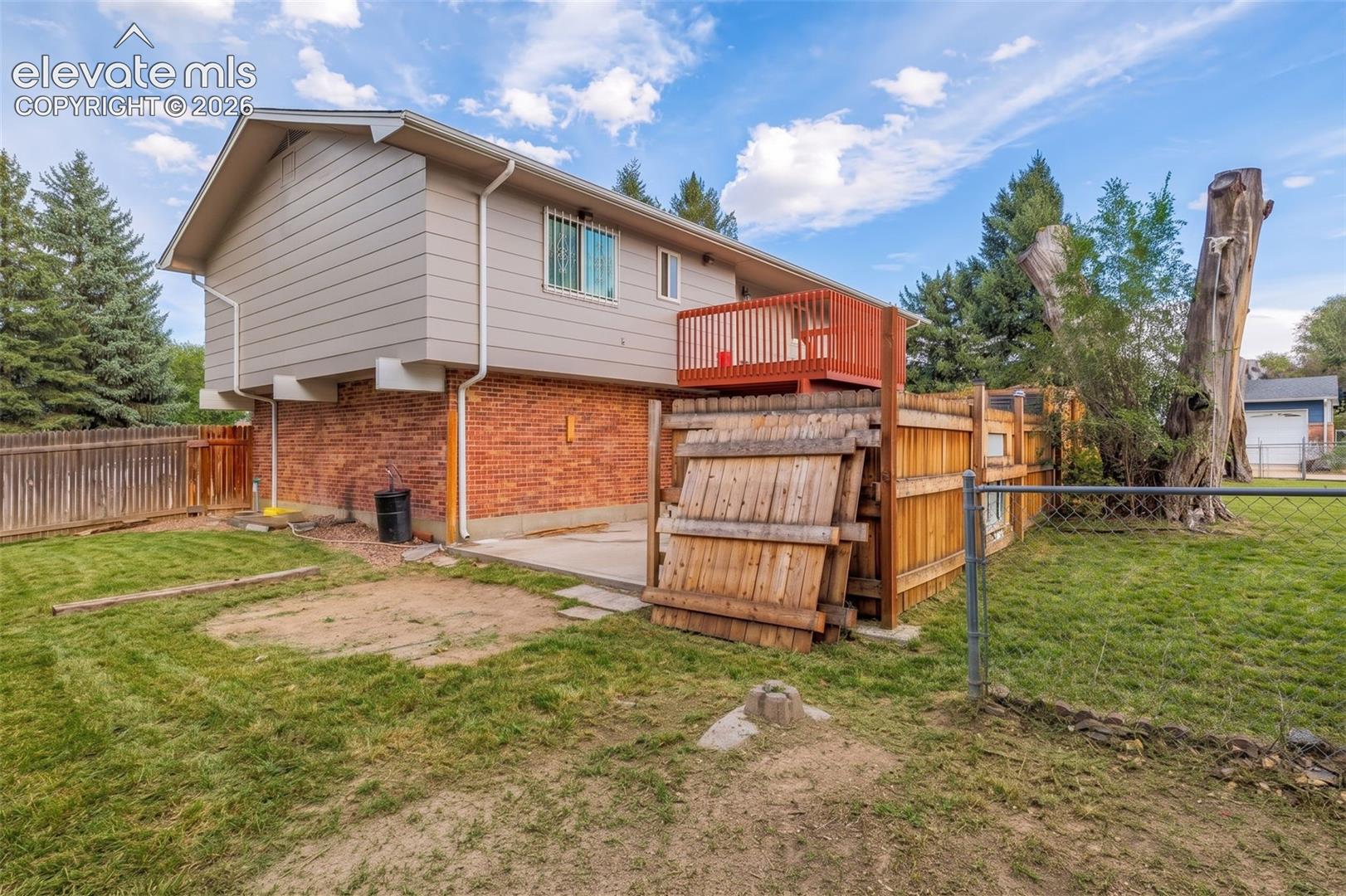 Listing photo 30 for 216 De La Vista Street