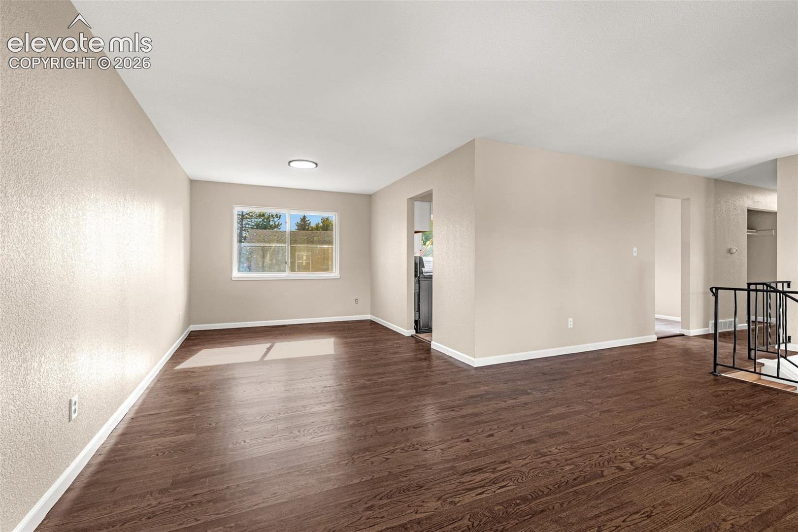 Listing photo 9 for 216 De La Vista Street