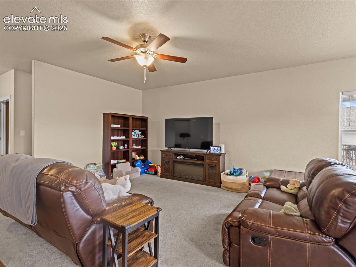 Listing photo 9 for 1564 Grand Overlook Street