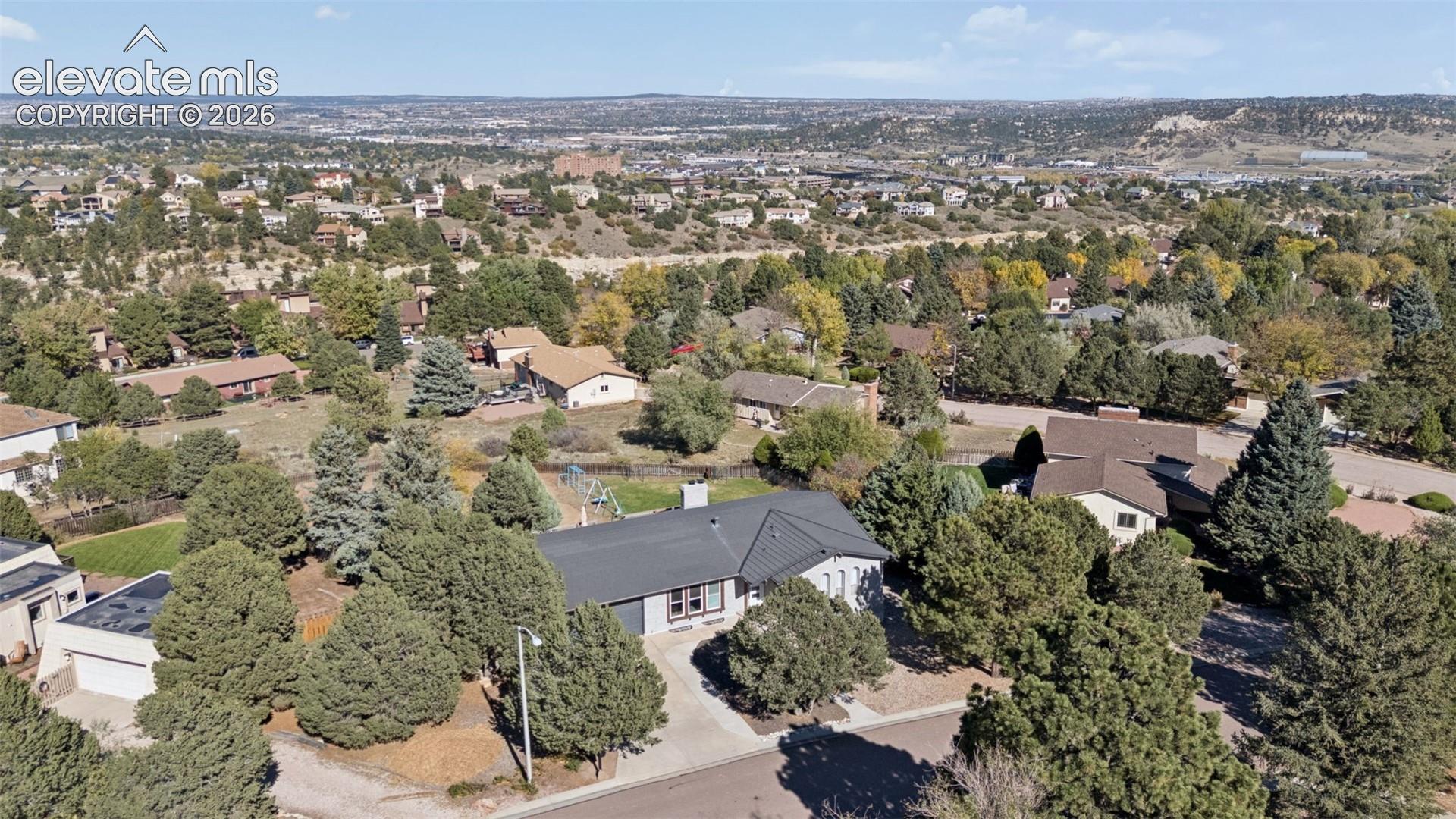Listing photo 47 for 810 Point of the Pines Drive