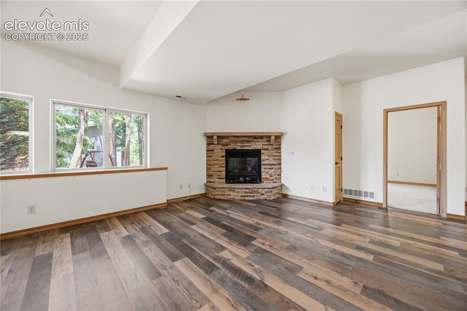 Listing photo 36 for 164 Metcalf Lane