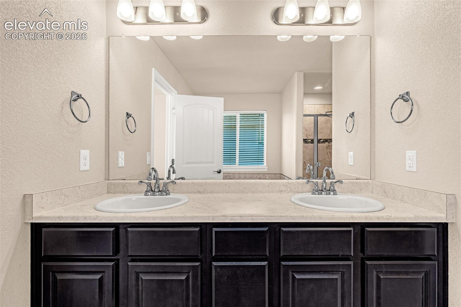 Listing photo 22 for 6607 Lamine Drive
