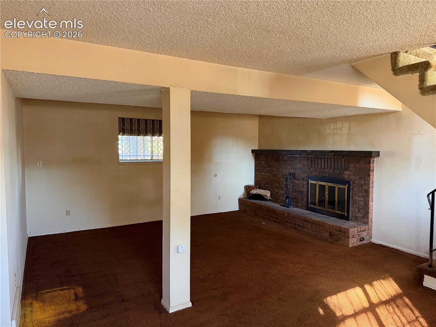 Listing photo 9 for 2548 Prescott Circle