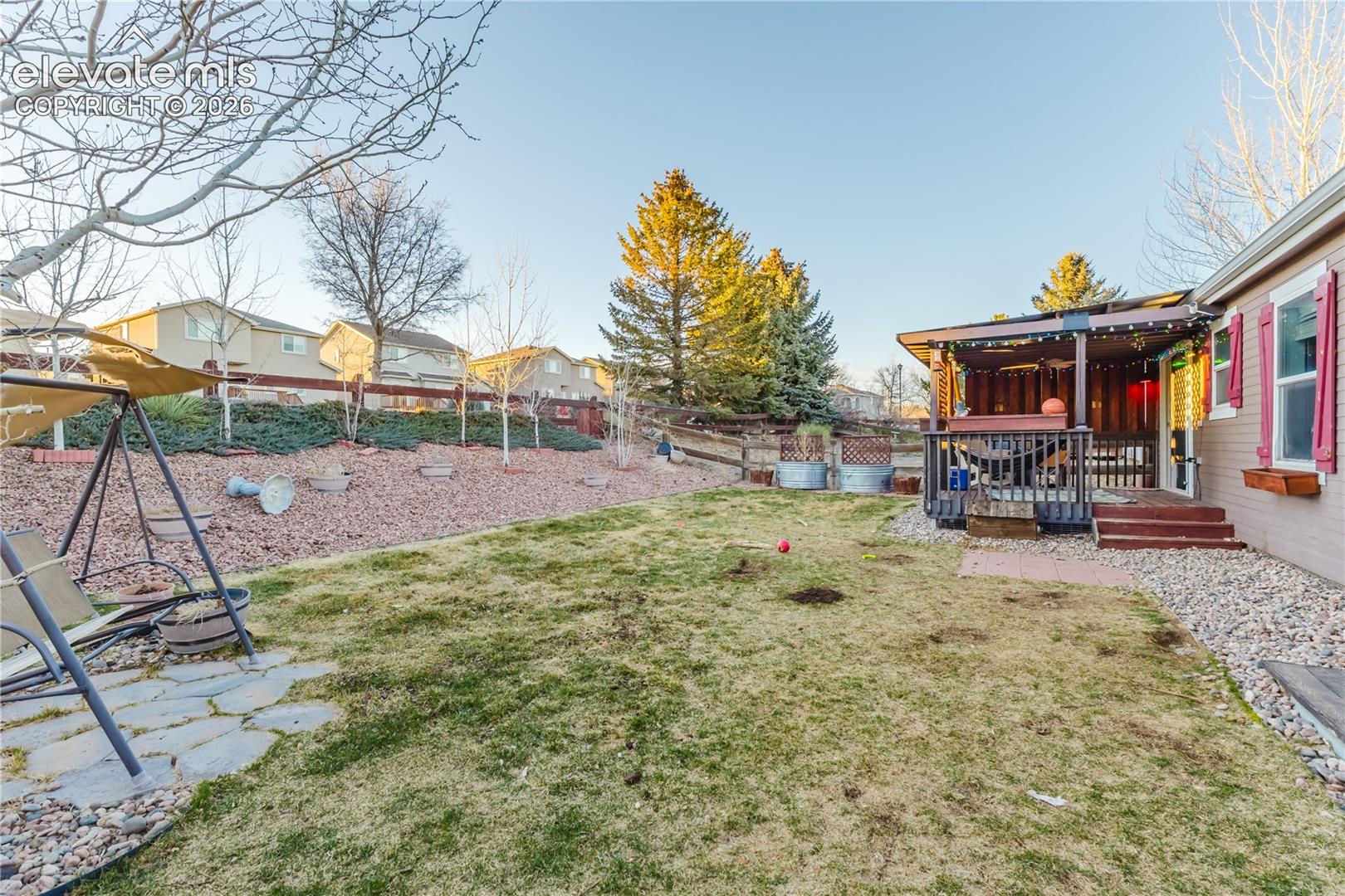 Listing photo 7 for 4096 Gray Fox Heights