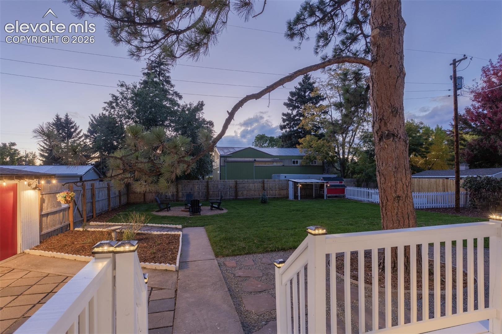 Listing photo 41 for 7801 Valley View Street