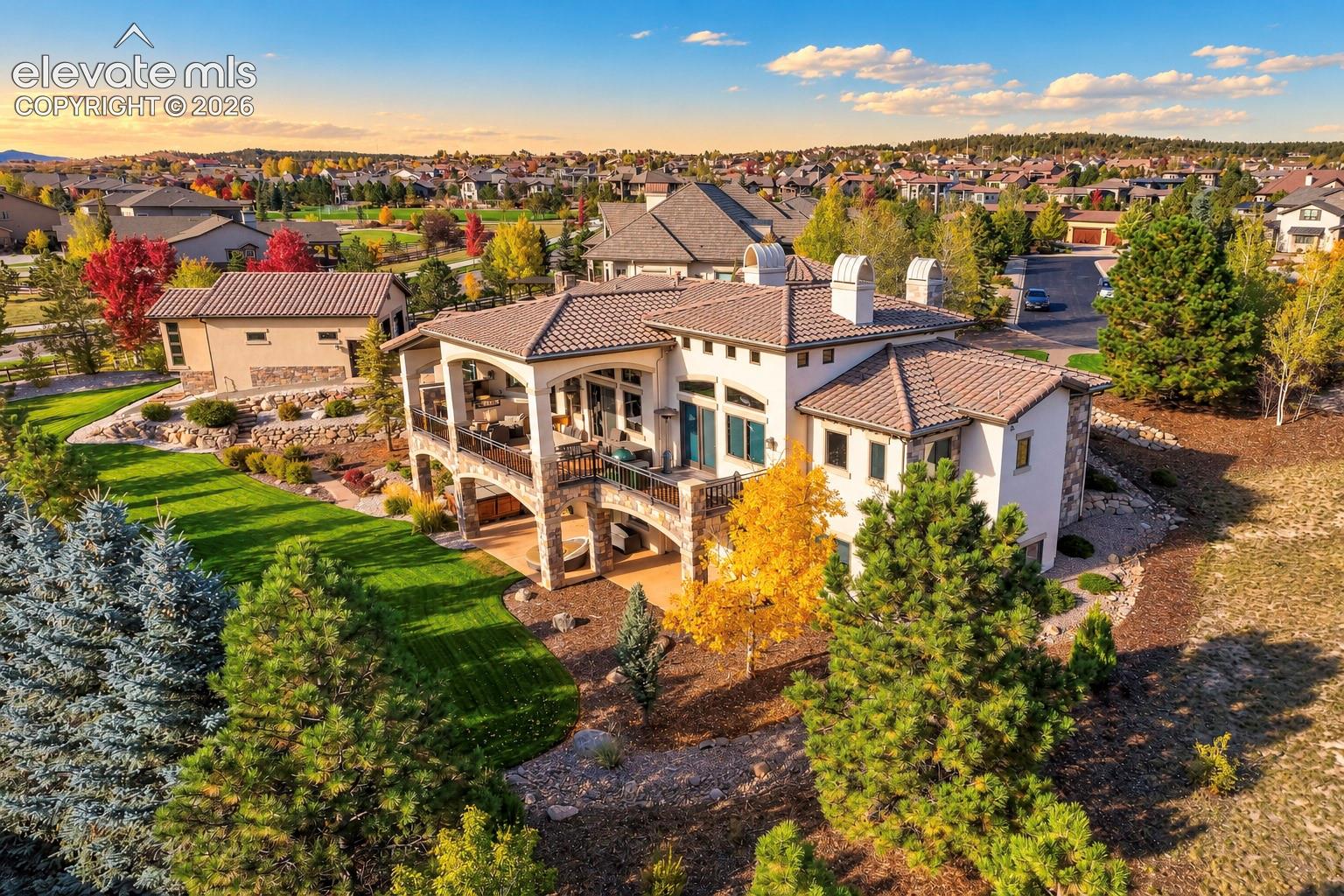 Listing photo 2 for 2217 Rainbows End Point