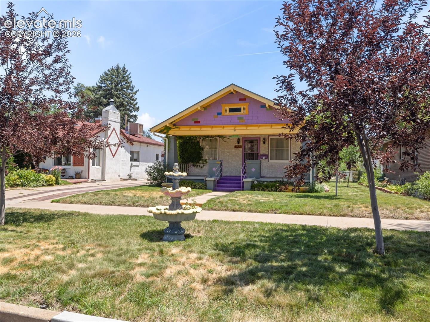 Listing photo 3 for 626 Jackson Street
