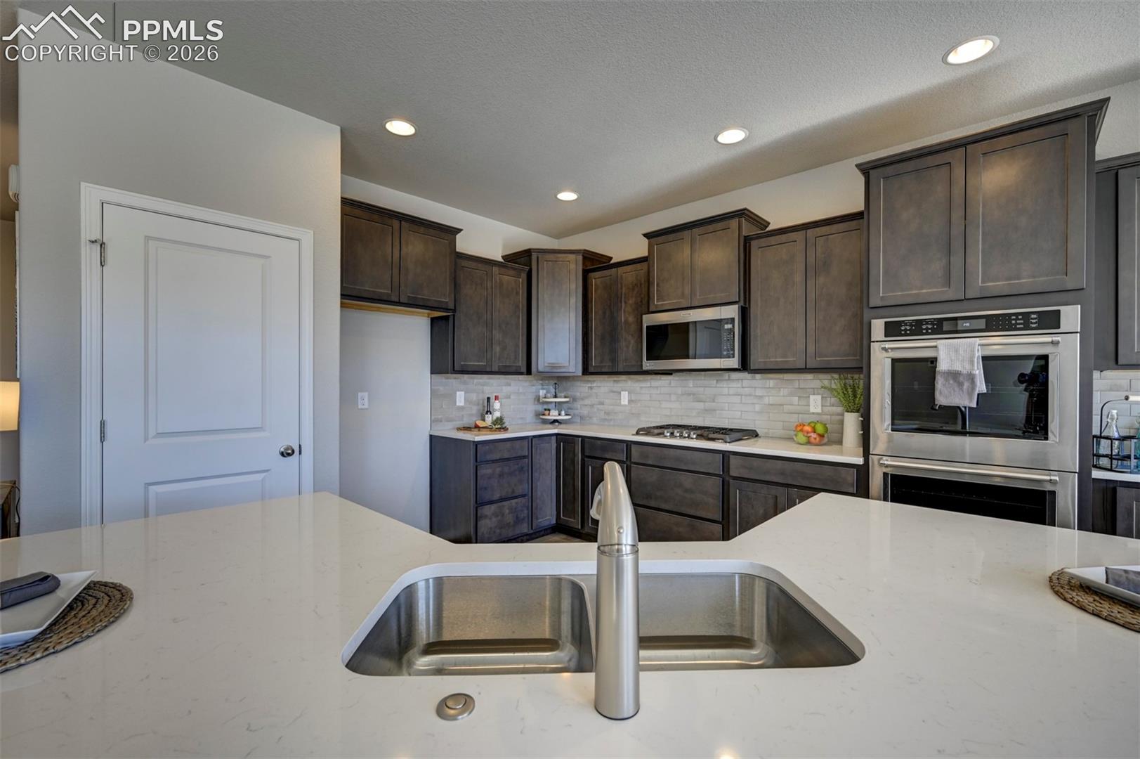Listing photo 11 for 13051 Monument Vista Drive