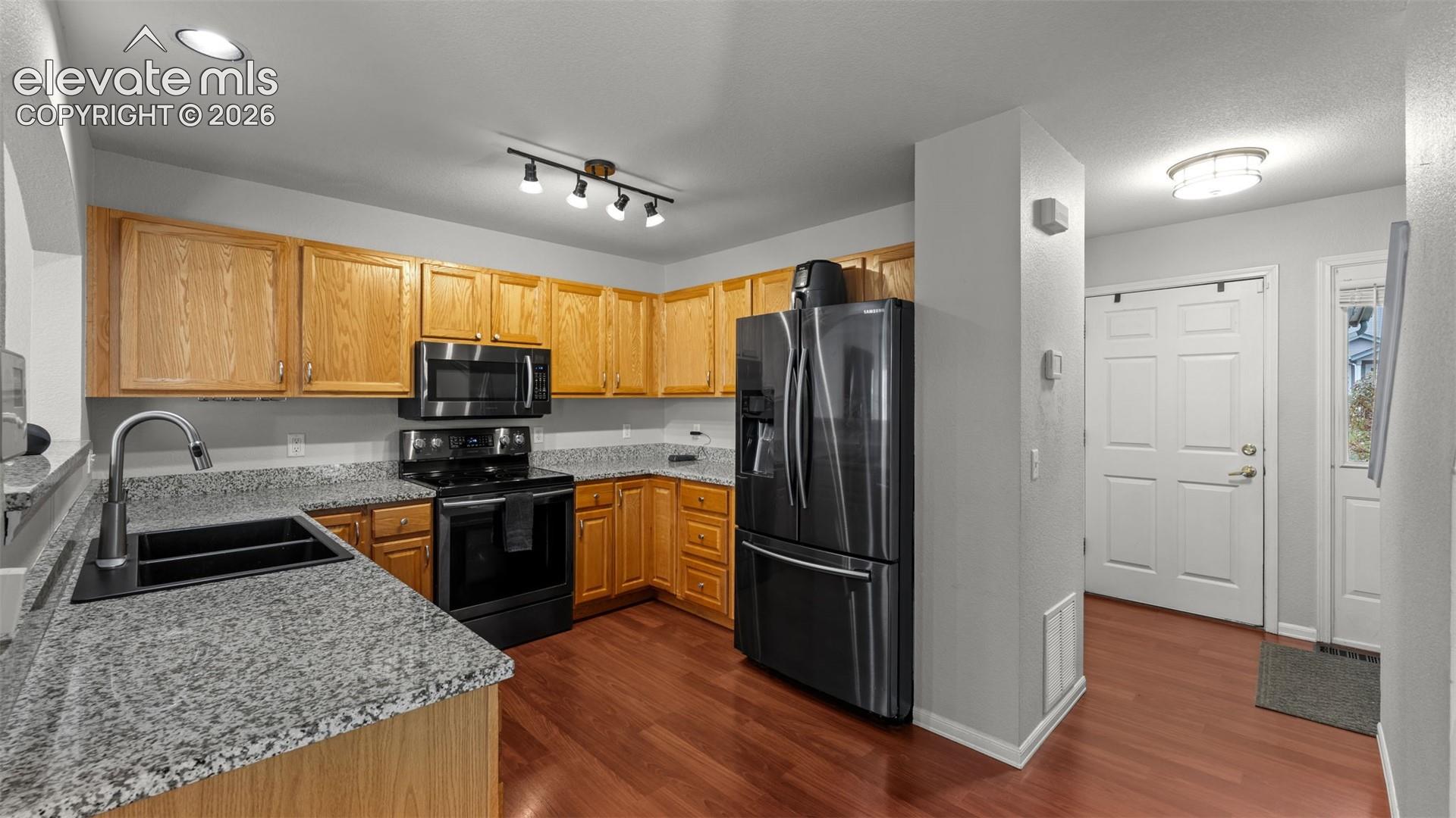 Listing photo 7 for 3218 Hearthridge Circle 1201
