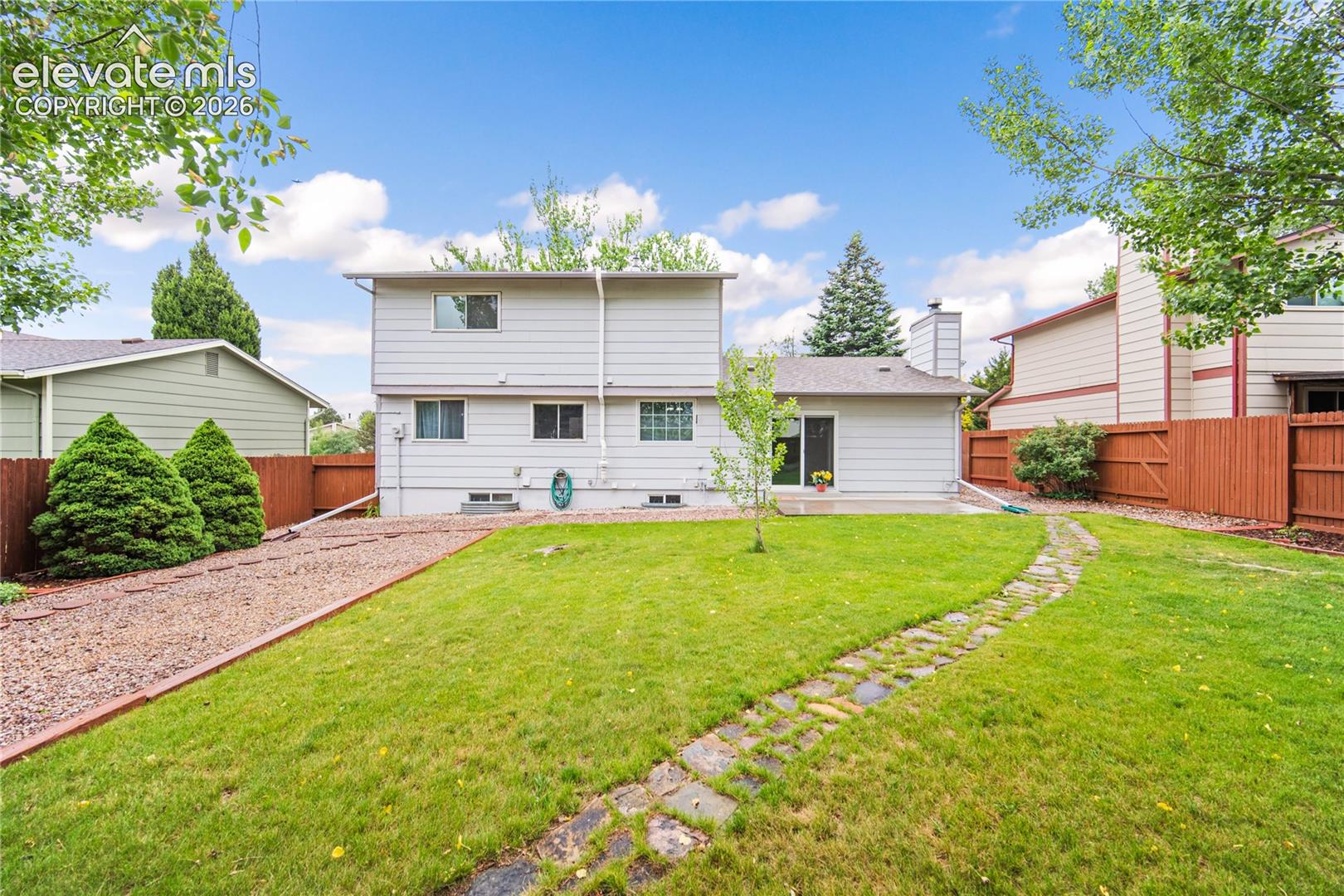 Listing photo 29 for 2998 Westcliff Circle