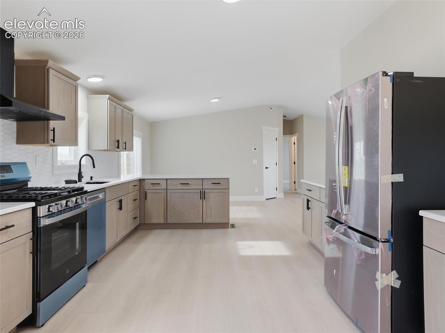 Listing photo 12 for 3750 S Enoch Road