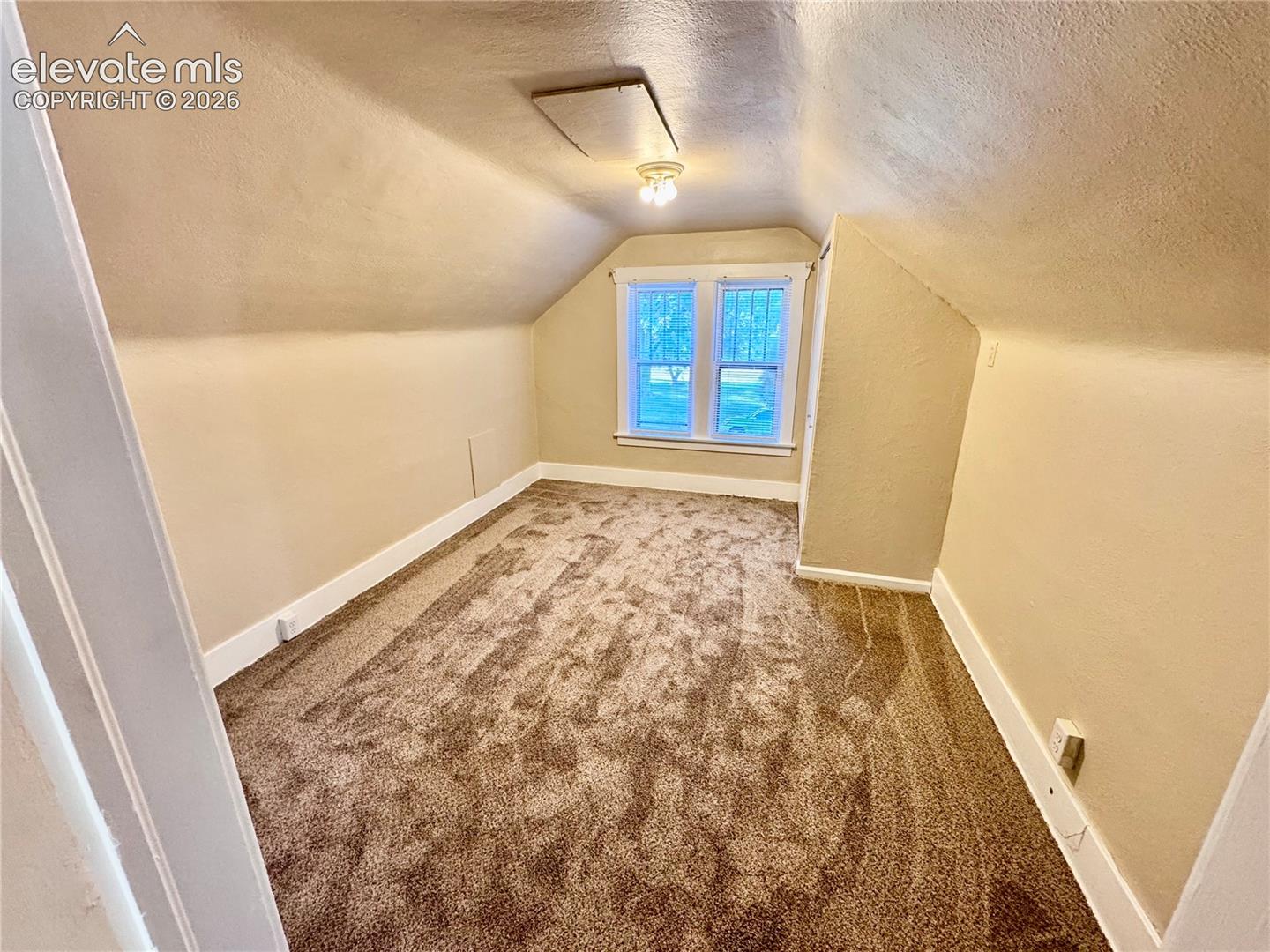 Listing photo 33 for 204 W 15th Street