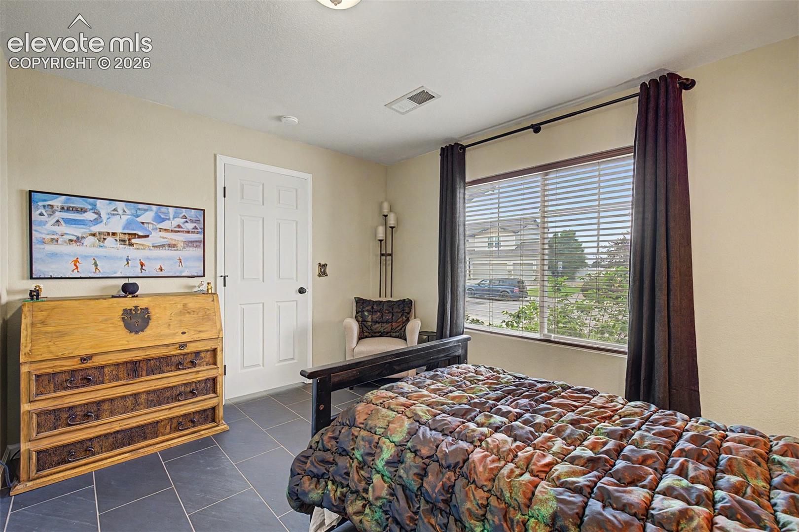 Listing photo 28 for 7716 Candlelight Lane
