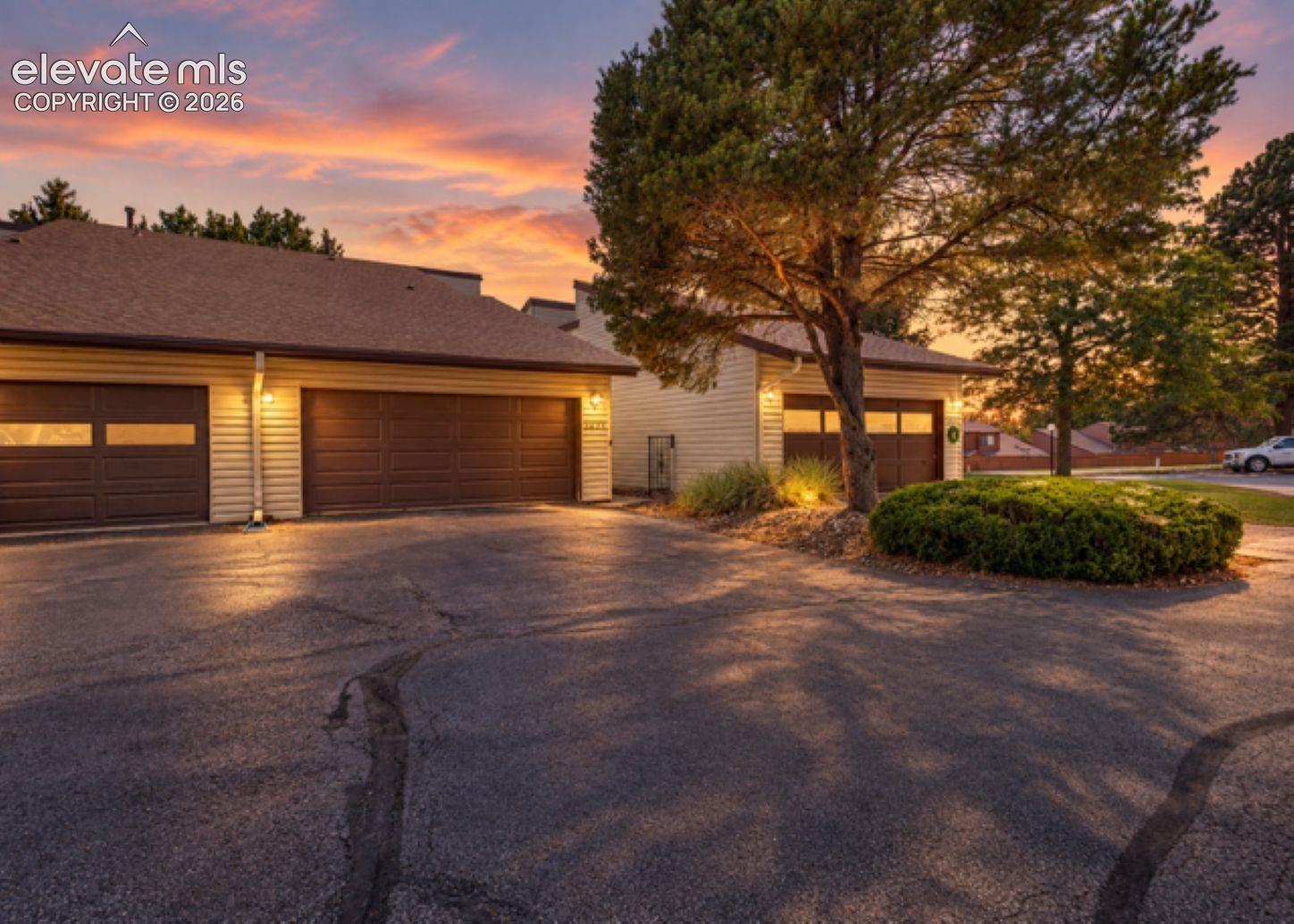 5013 Masheena Lane, photo 2