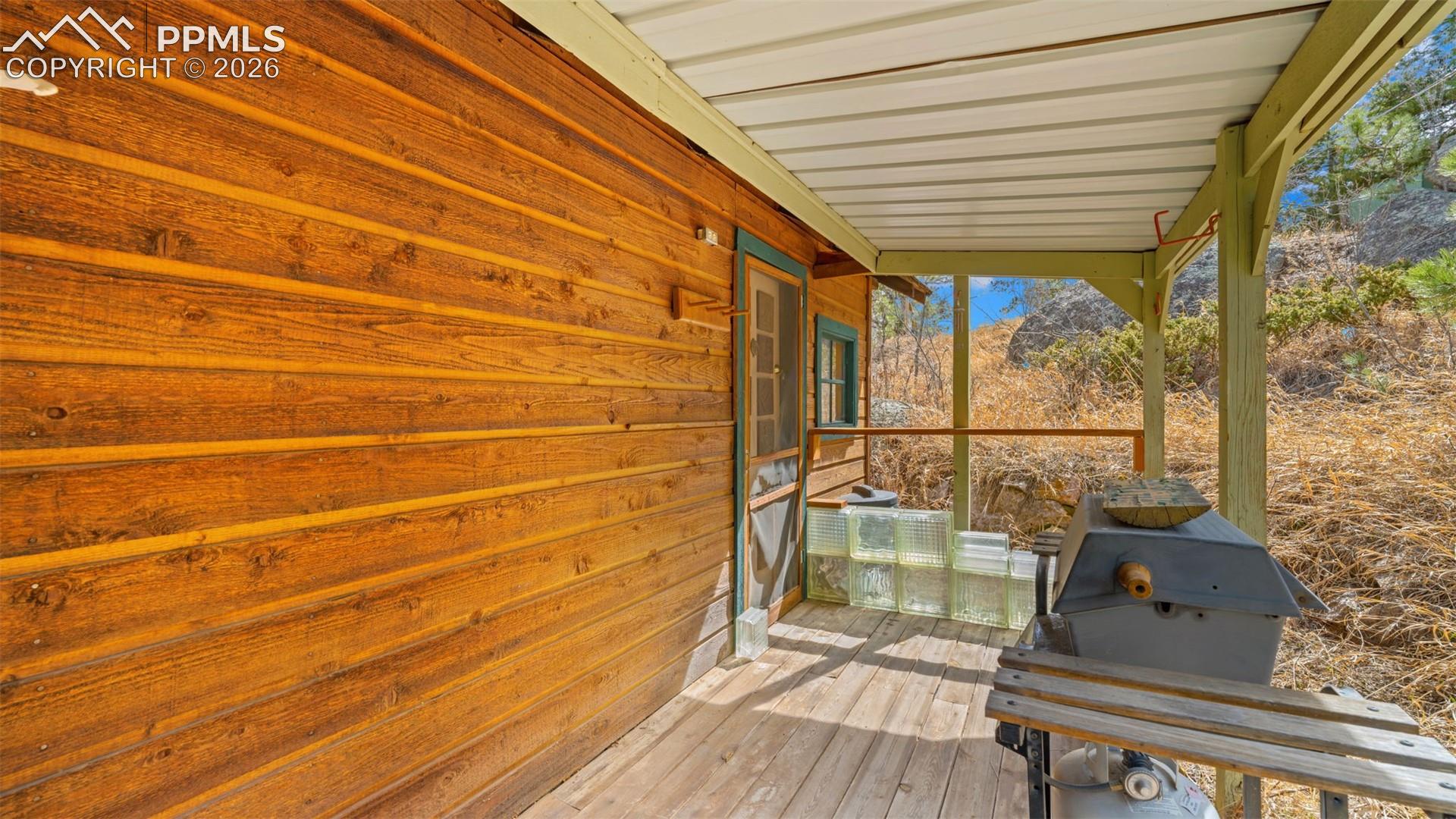 Listing photo 8 for 10345 Aspen Street