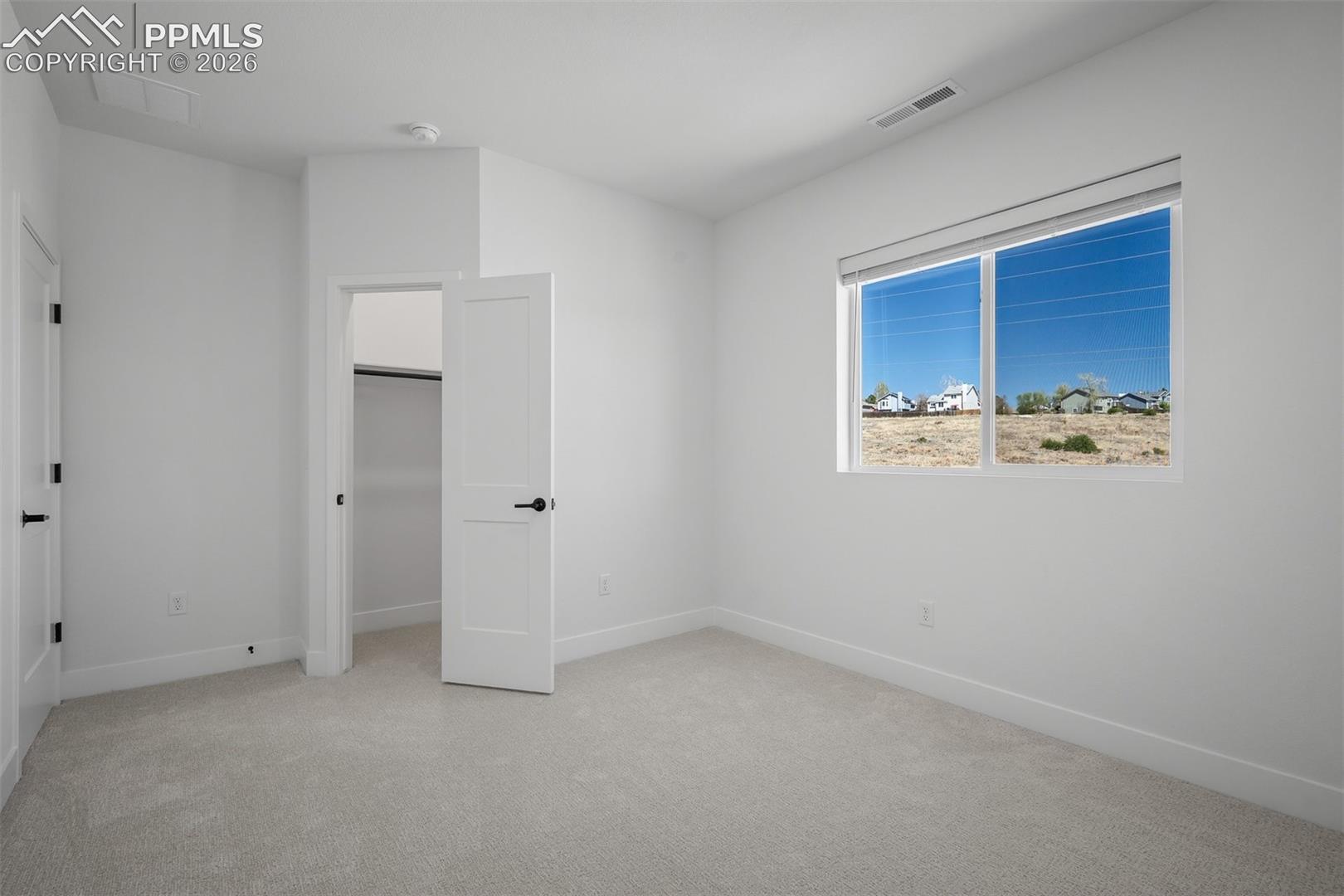 Listing photo 31 for 4684 Peak Crest View