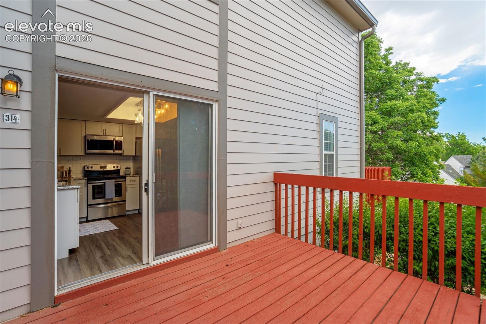 Listing photo 12 for 314 Cobblestone Drive