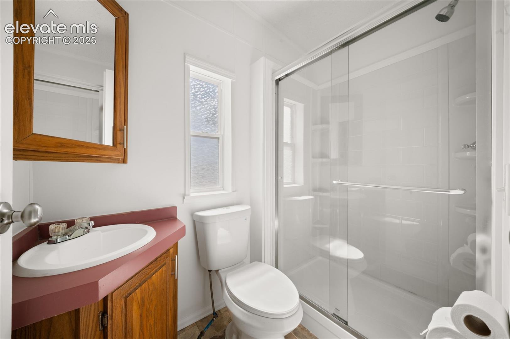 Listing photo 18 for 413 W Eaton Avenue