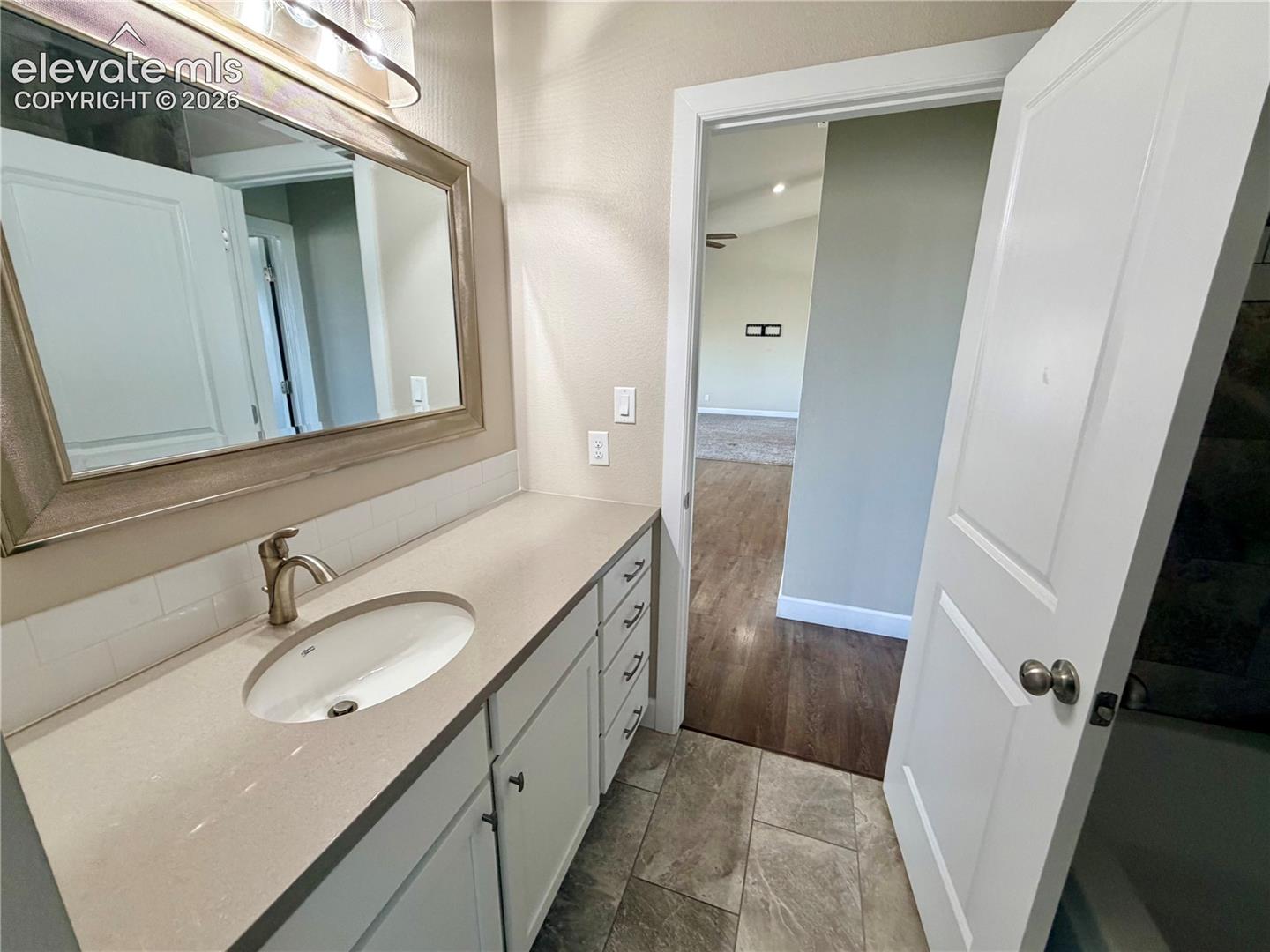 Listing photo 25 for 698 W McCulloch Boulevard