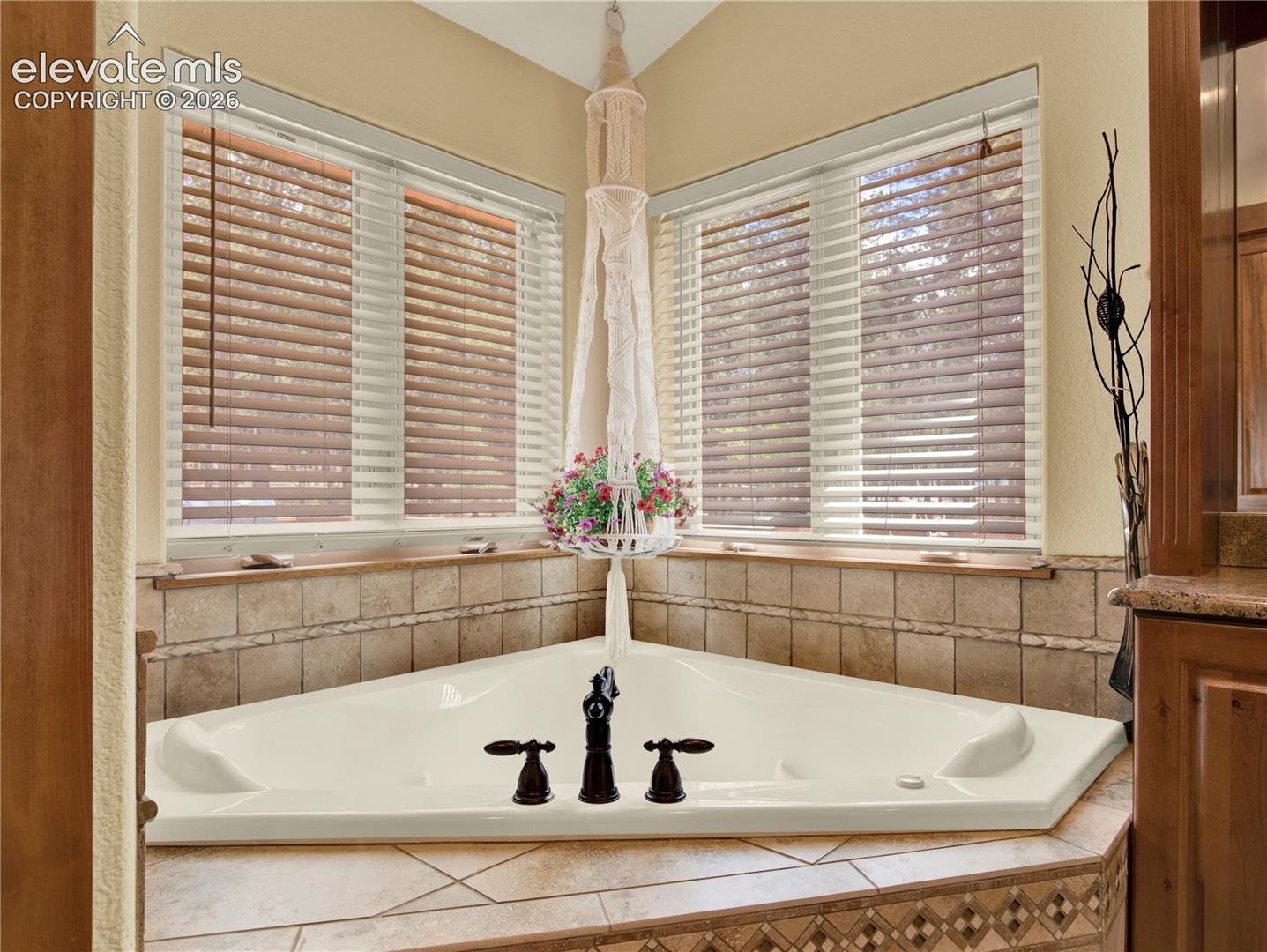 Listing photo 22 for 27638 Triple B Road