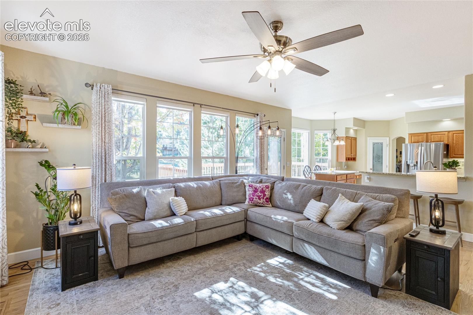 Listing photo 8 for 19905 Riverglen Lane