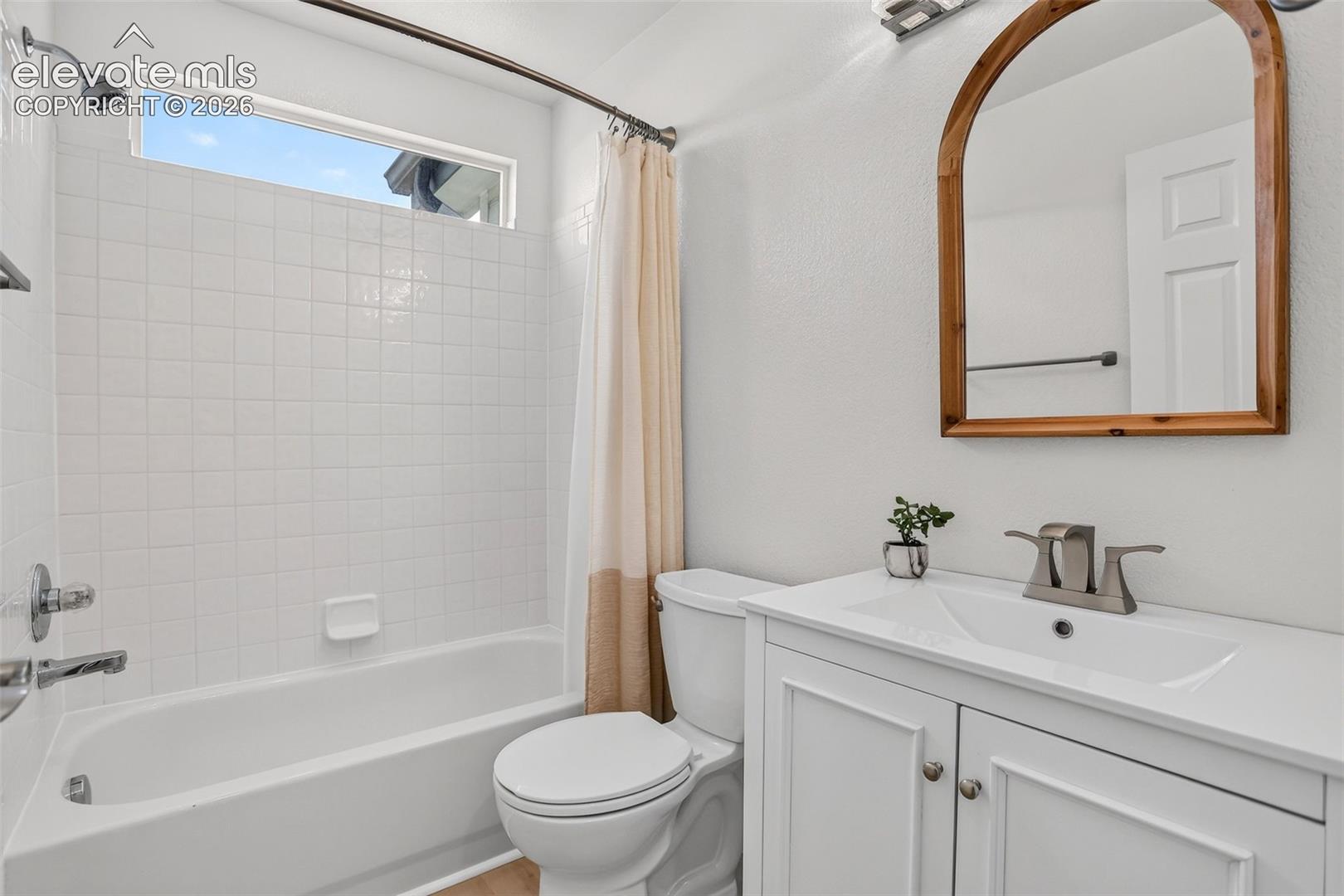 Listing photo 28 for 1363 Yellow Granite Way