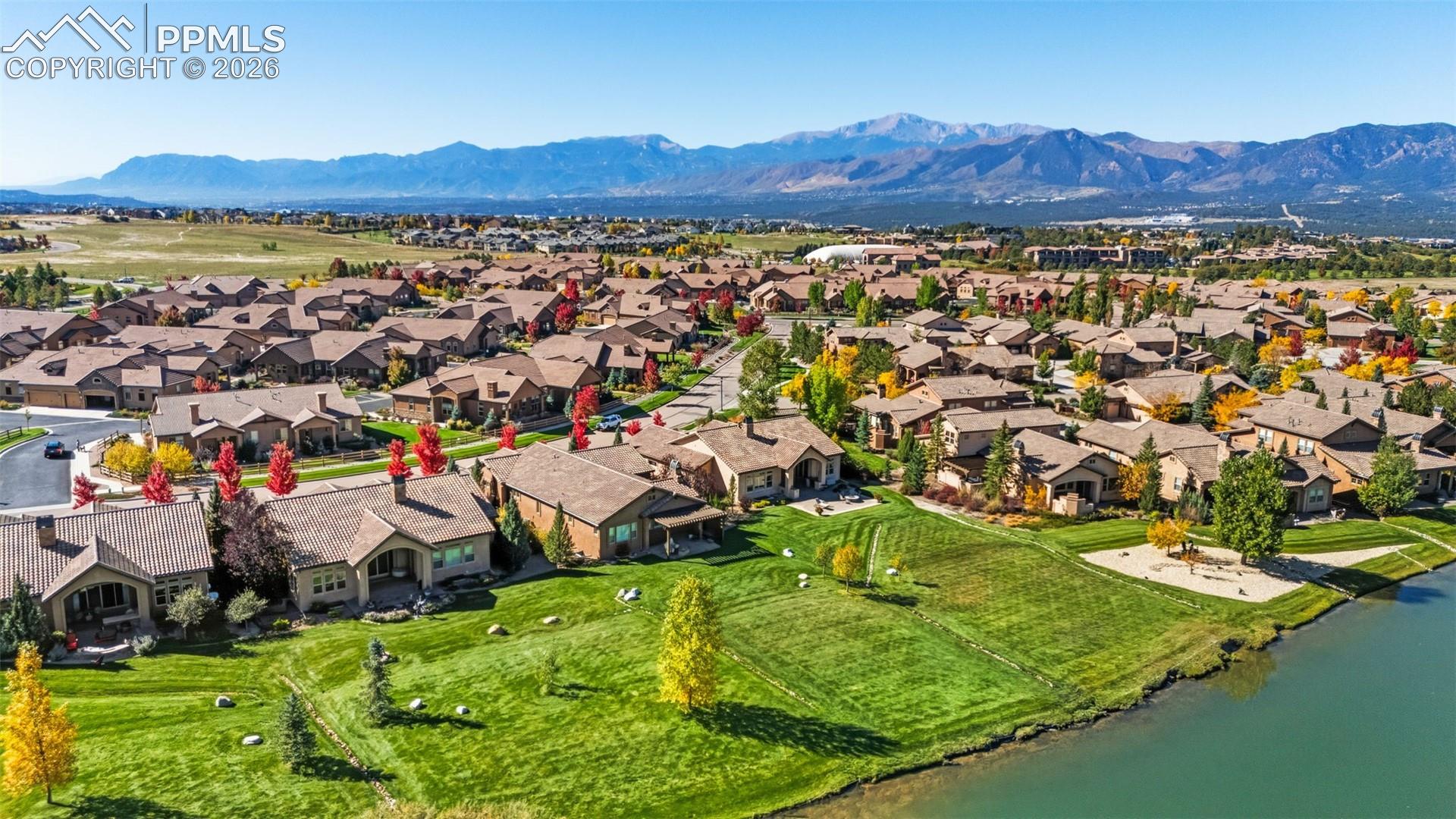 Listing photo 3 for 2328 Margaux Valley Way