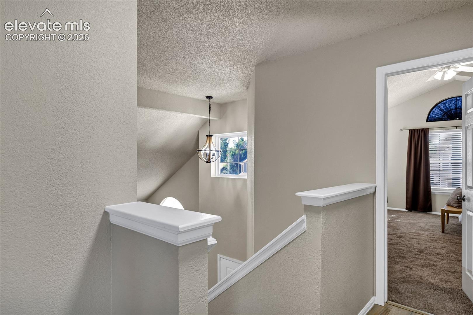 Listing photo 18 for 848 Regent Court