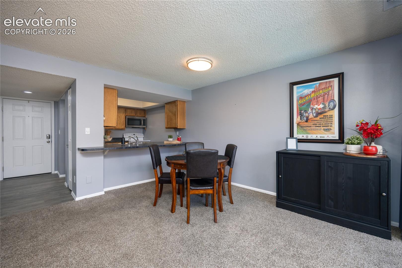 140 Rockrimmon Boulevard, photo 5