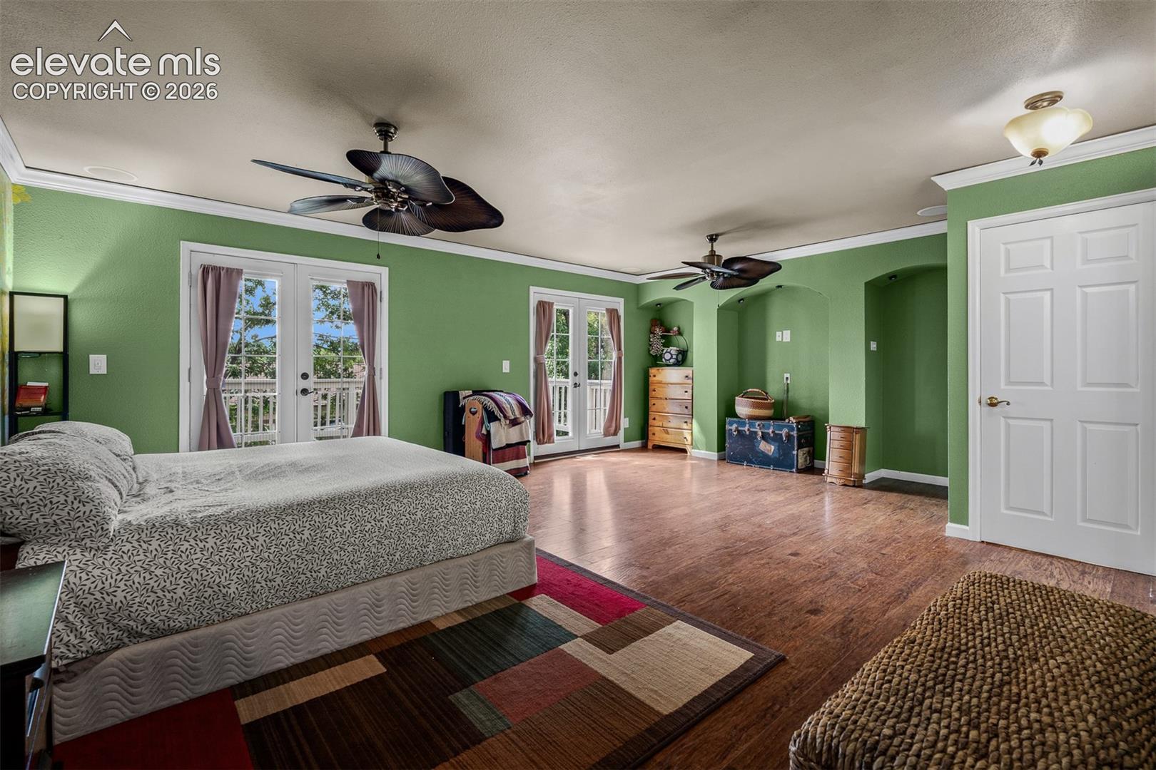 Listing photo 14 for 5119 Constitution Avenue