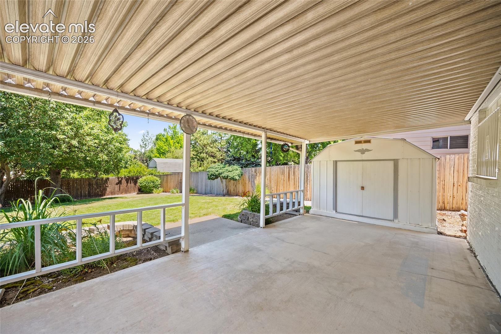 Listing photo 31 for 4695 W Stanford Avenue