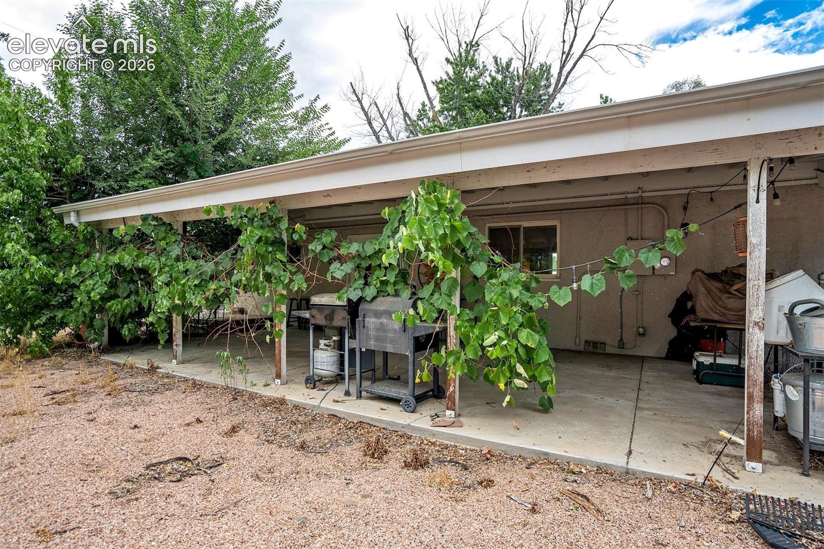 Listing photo 36 for 705 Grand Boulevard