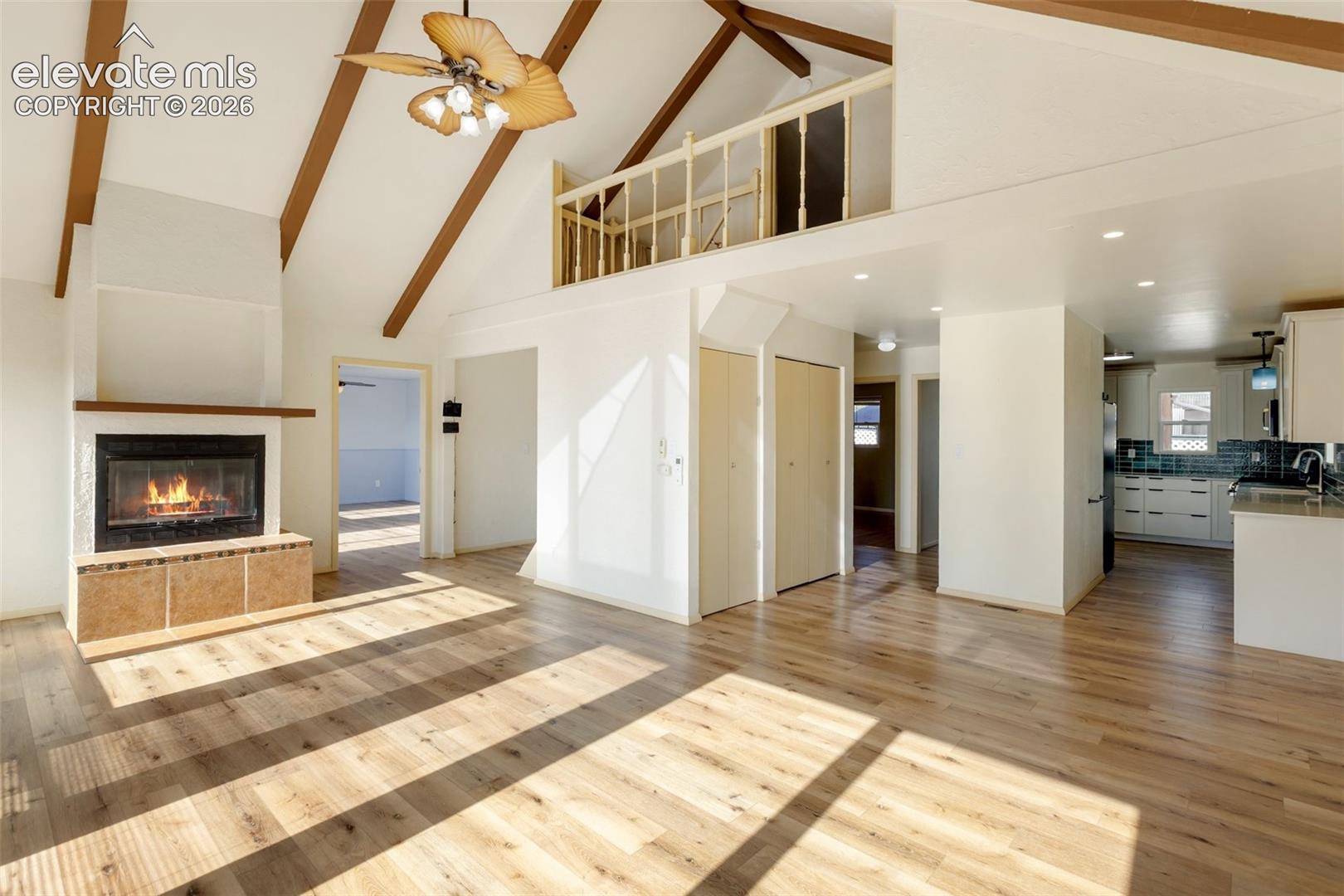 Listing photo 8 for 192 Columbine Road