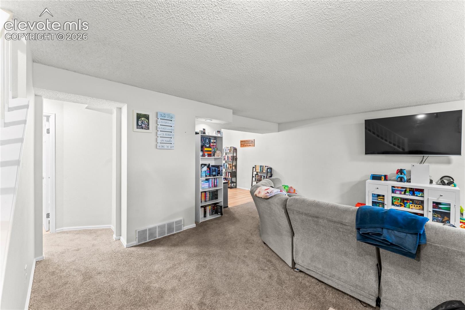Listing photo 18 for 2013 Sussex Lane