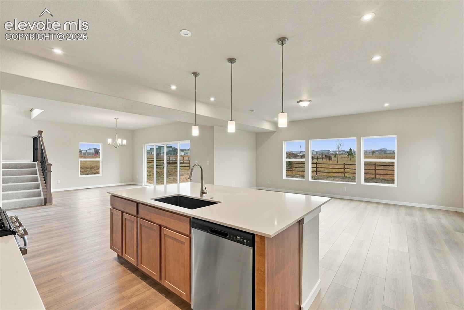 Listing photo 16 for 13586 Crooked Hill Drive