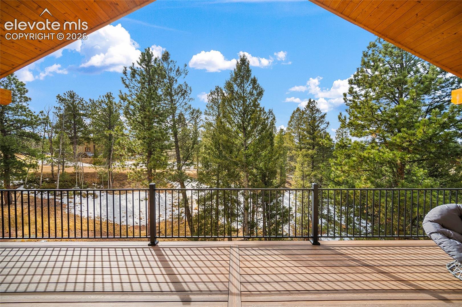 Listing photo 5 for 367 Cottonwood Lake Drive