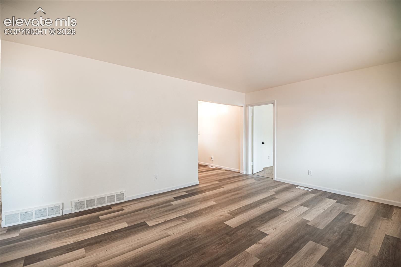 Listing photo 8 for 417 Linda Vista Drive