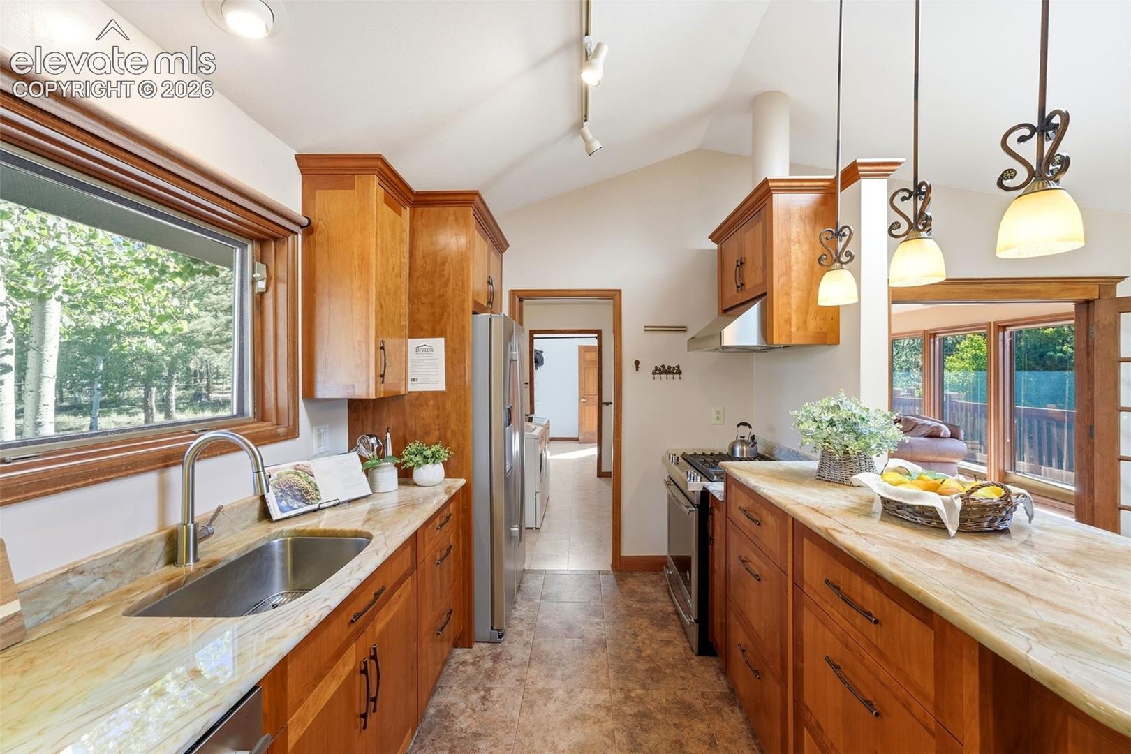 Listing photo 12 for 1509 County Road 25