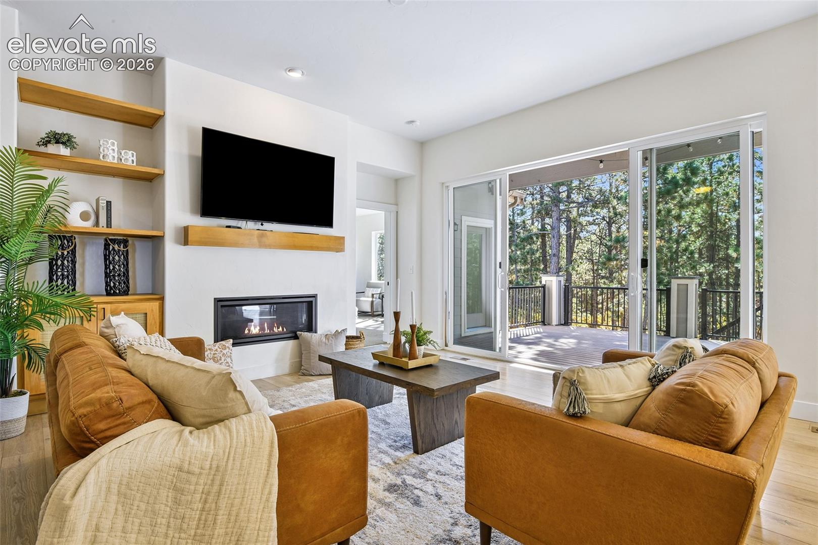 Listing photo 6 for 933 Tree Bark Terrace