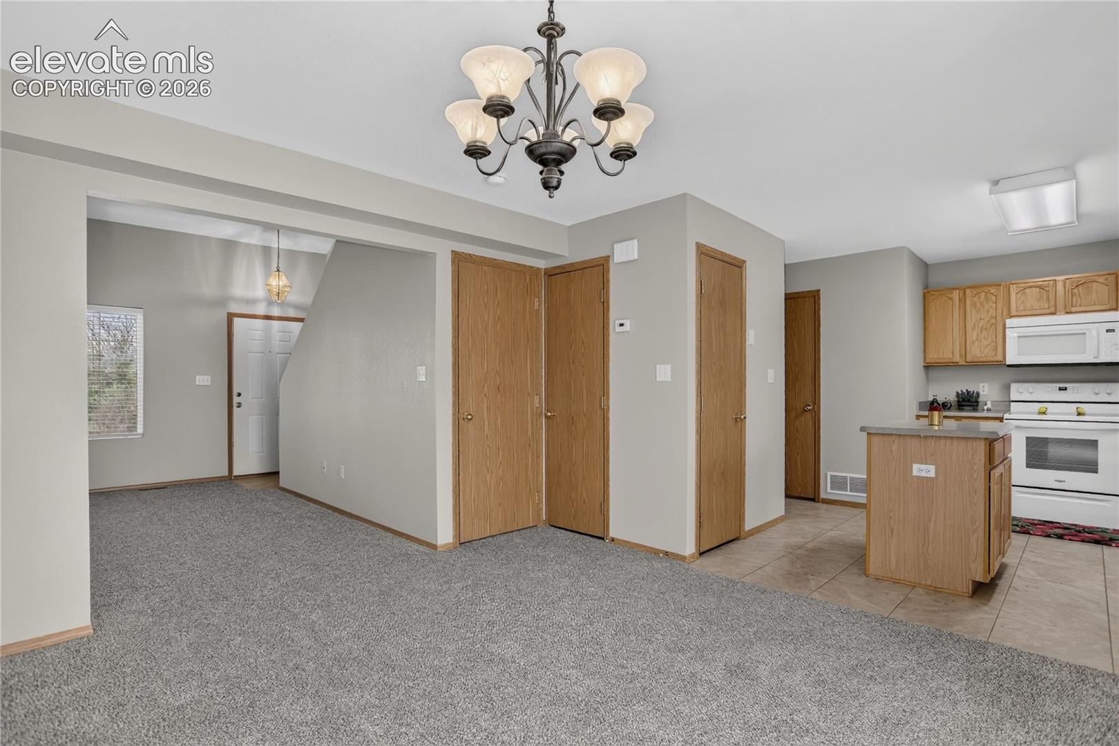 Listing photo 9 for 3046 W 22nd Street