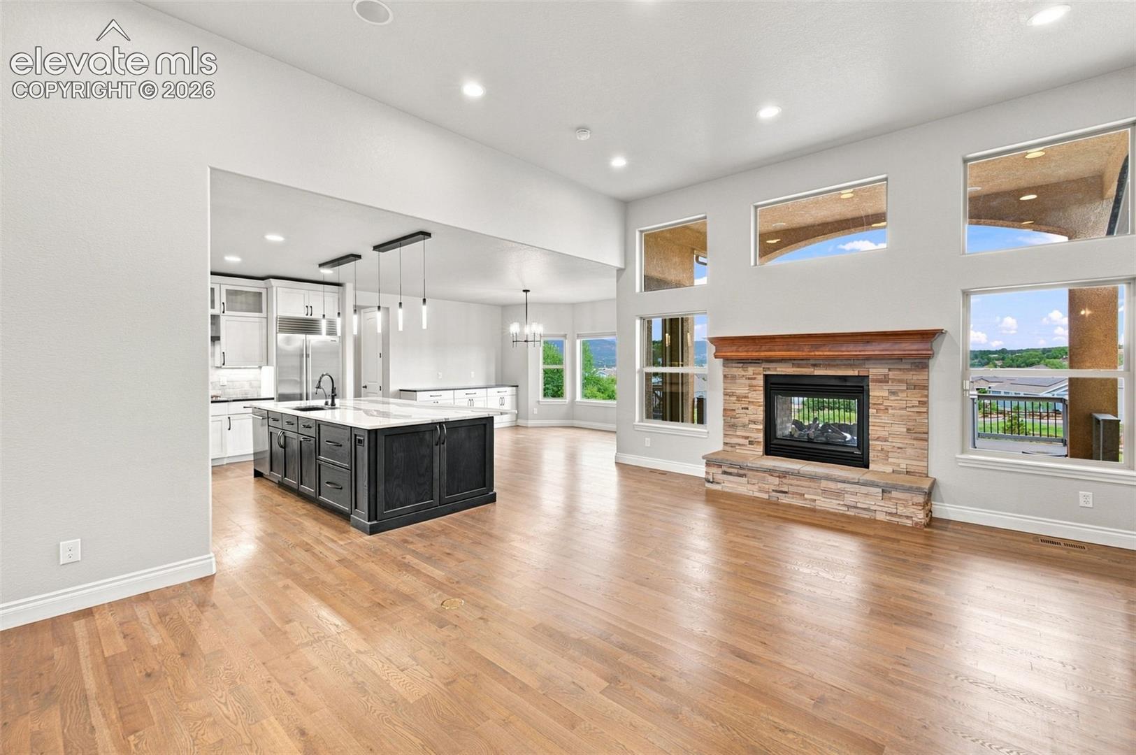 Listing photo 14 for 17796 Mining Way