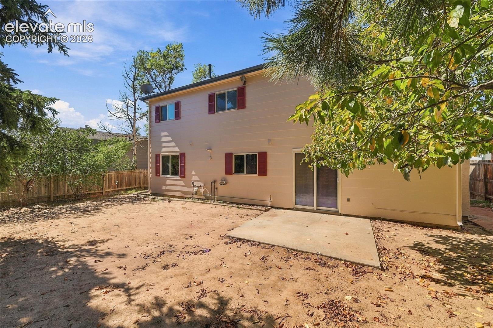 Listing photo 32 for 3705 Brisbane Drive