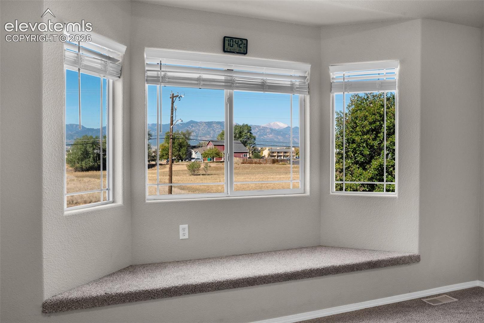 Listing photo 28 for 1034 Fountain Mesa Drive