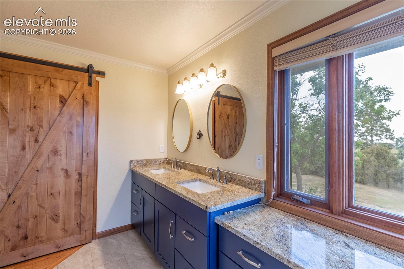 Listing photo 15 for 13850 N Ellicott Highway