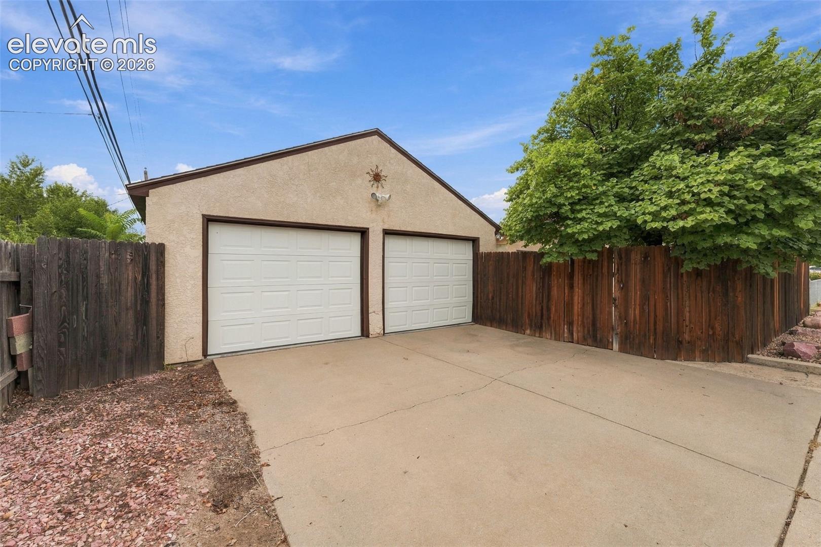 Listing photo 48 for 1734 Comanche Road