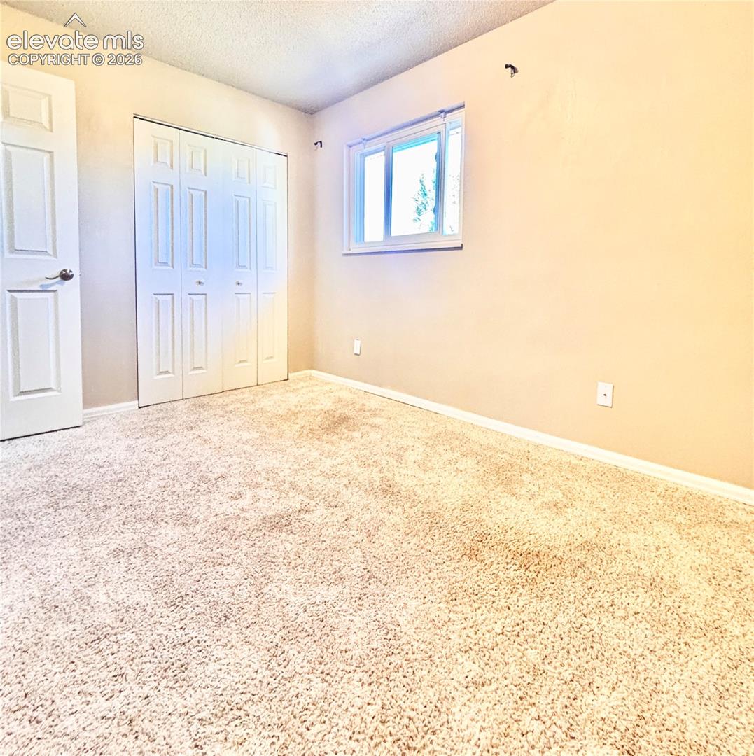 Listing photo 19 for 7265 Killington Street